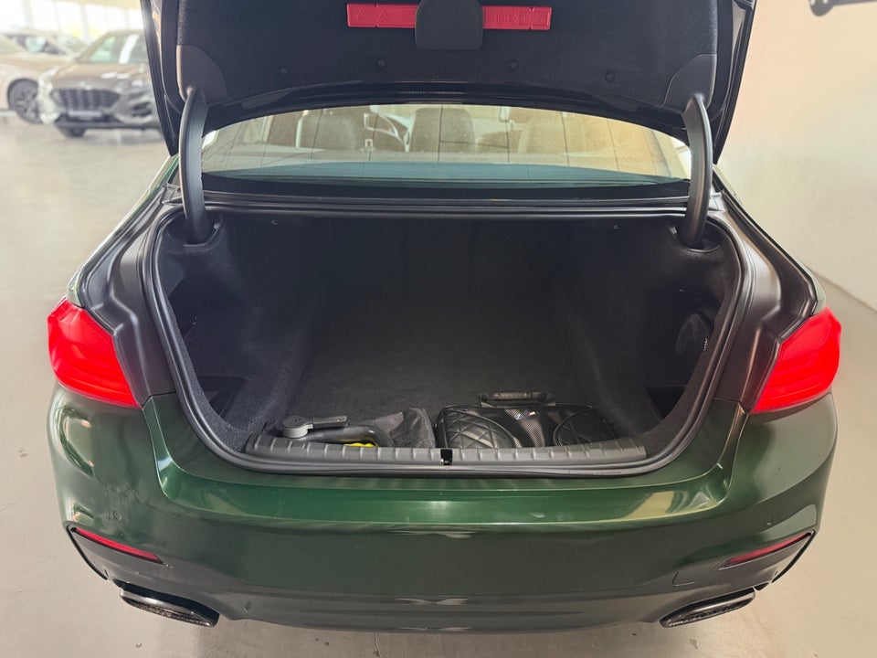 BMW M550i 4,4 xDrive aut. 4d
