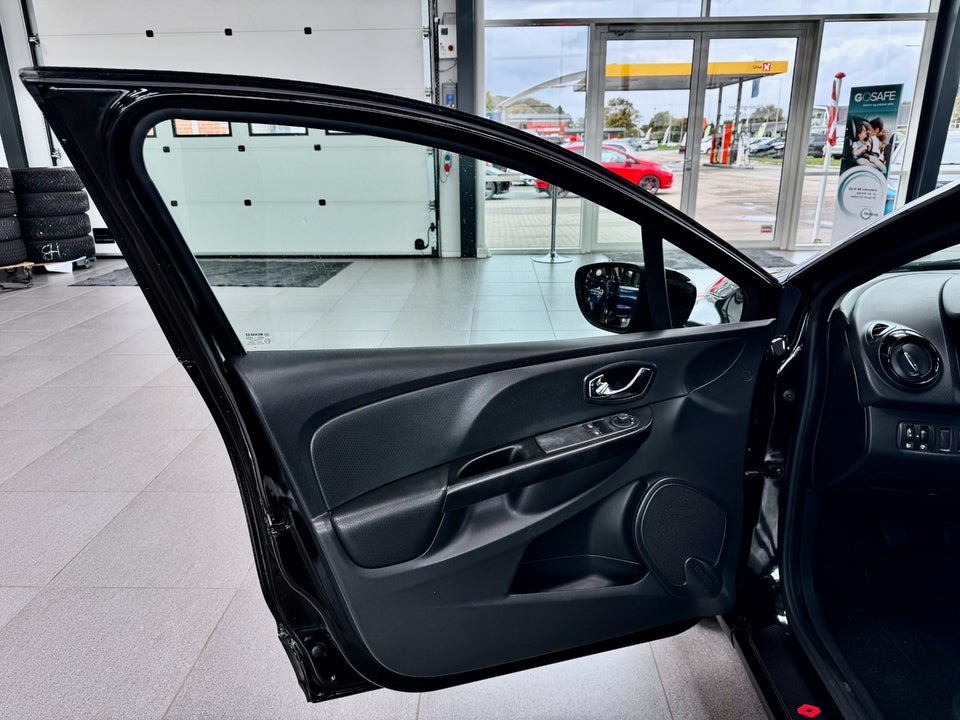 Renault Clio IV 0,9 TCe 90 Expression Sport Tourer 5d