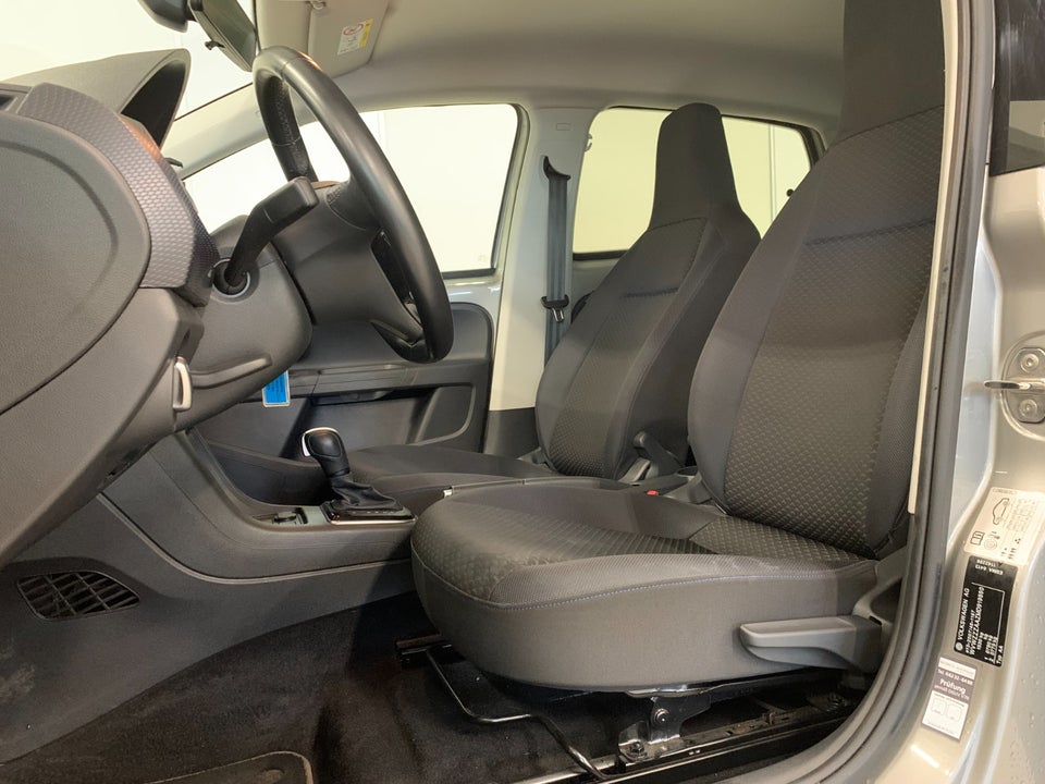 VW e-Up! Move Up! 5d