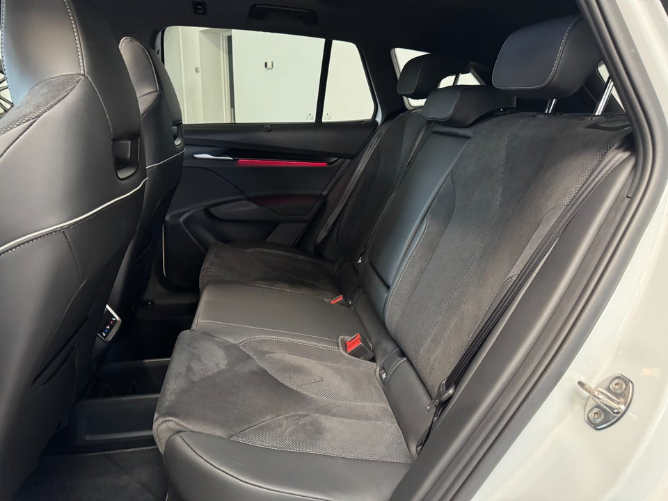 Skoda Enyaq 85 iV Sportline Maxx 5d