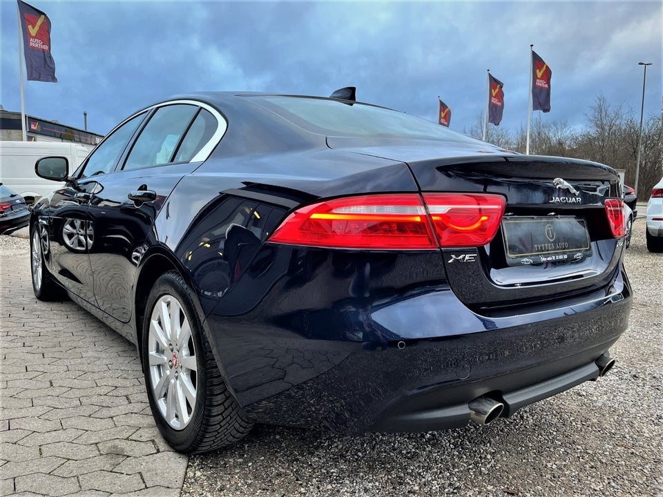 Jaguar XE 2,0 P200 Prestige aut. 4d