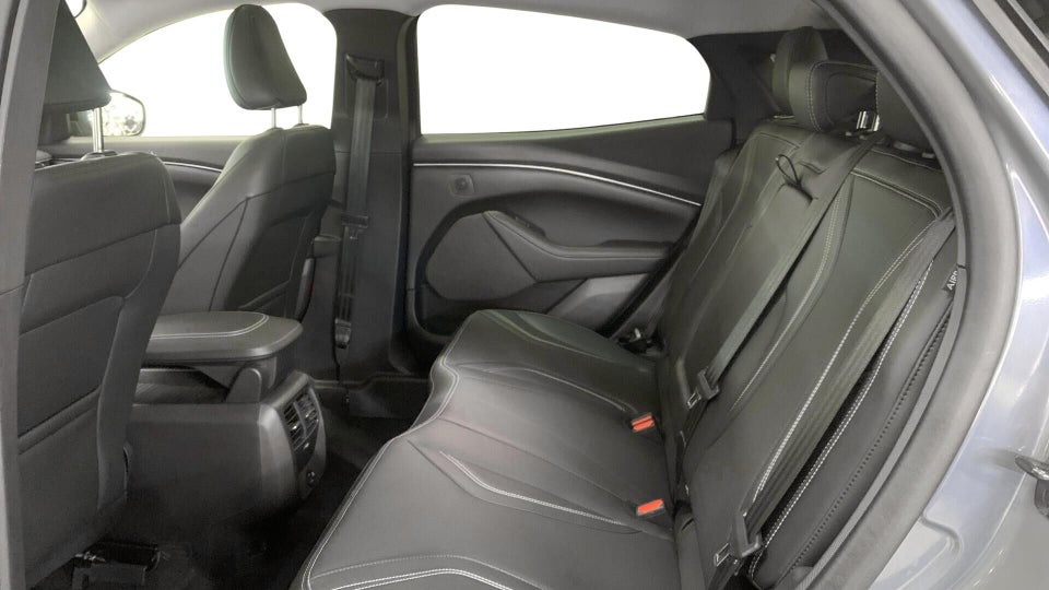 Ford Mustang Mach-E 70 Standard Range 5d