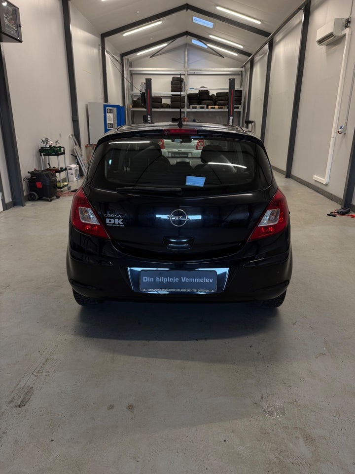 Opel Corsa 1,2 16V Sport 5d