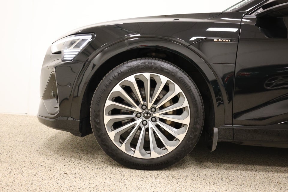 Audi e-tron 55 S-line quattro 5d