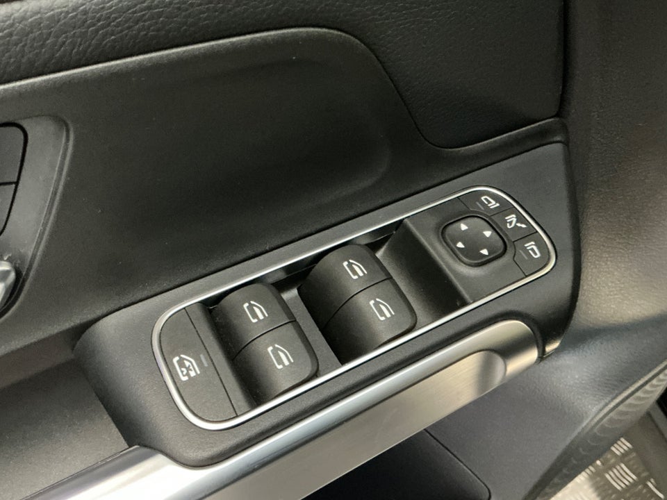 Mercedes EQB250 Progressive 7prs 5d