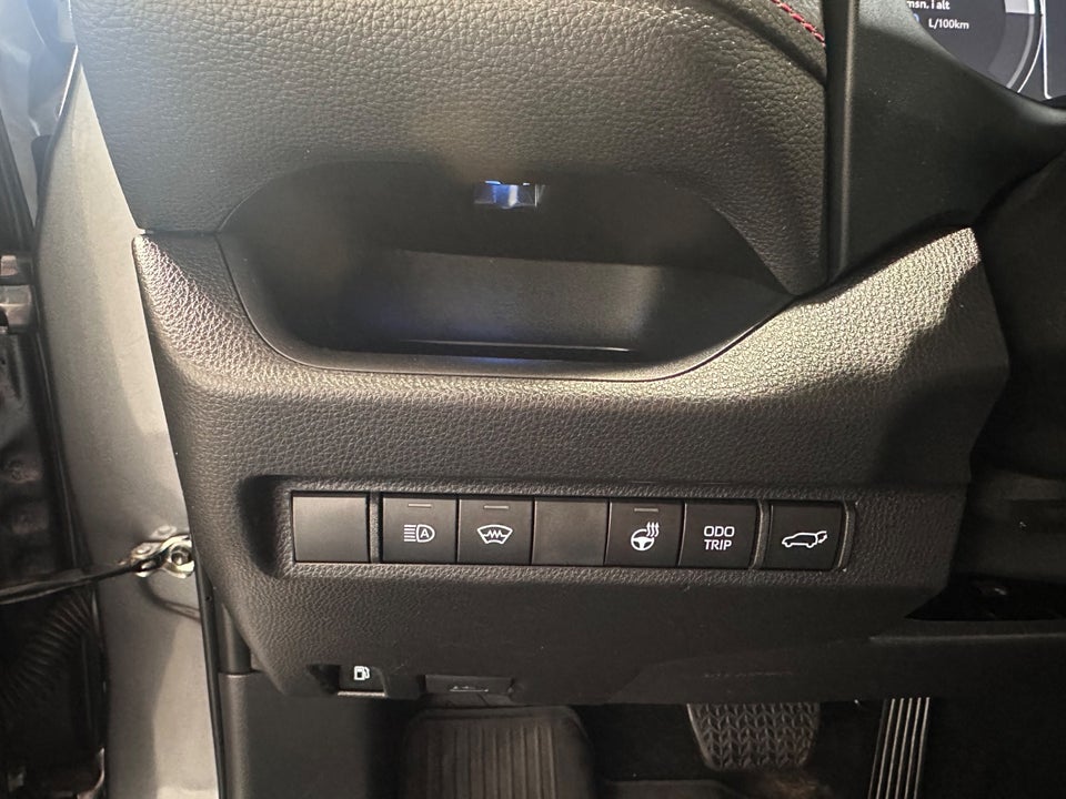 Toyota RAV4 2,5 Hybrid Active AWD Van 5d