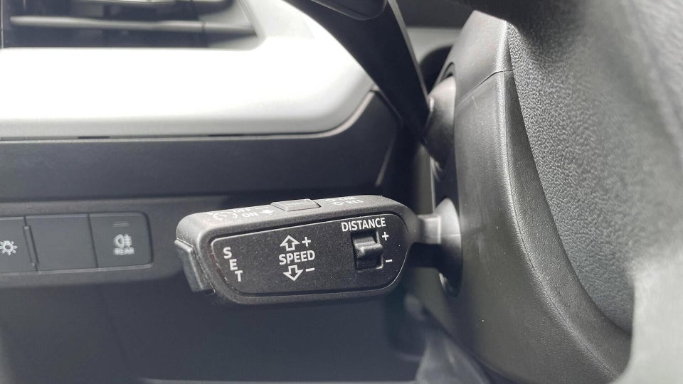 Audi Q4 e-tron 40 Advanced 5d