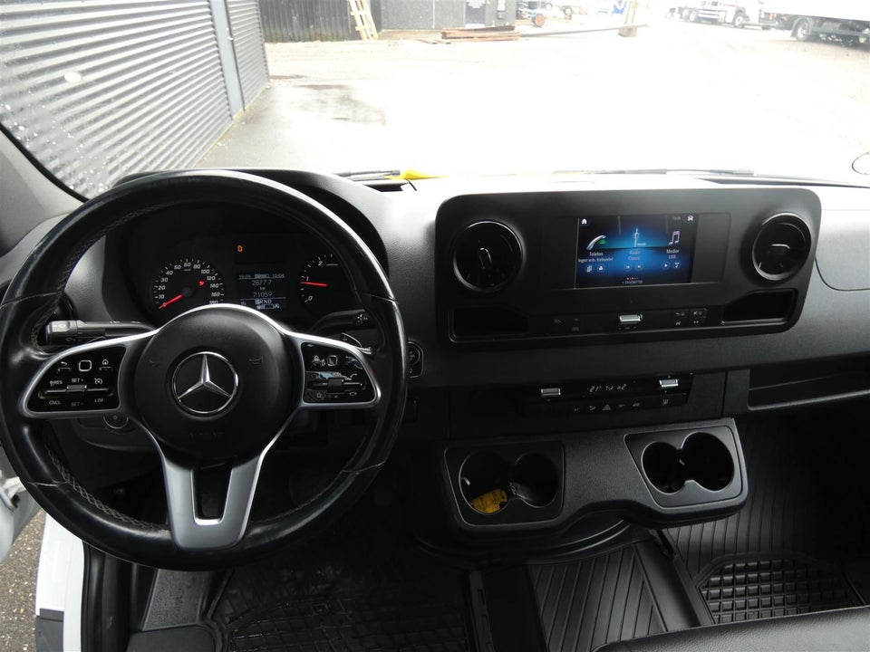 Mercedes Sprinter 317 2,0 CDi A2 Kassevogn aut. RWD