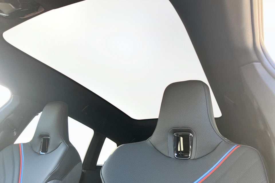 BMW iX xDrive60 Fully Charged 5d