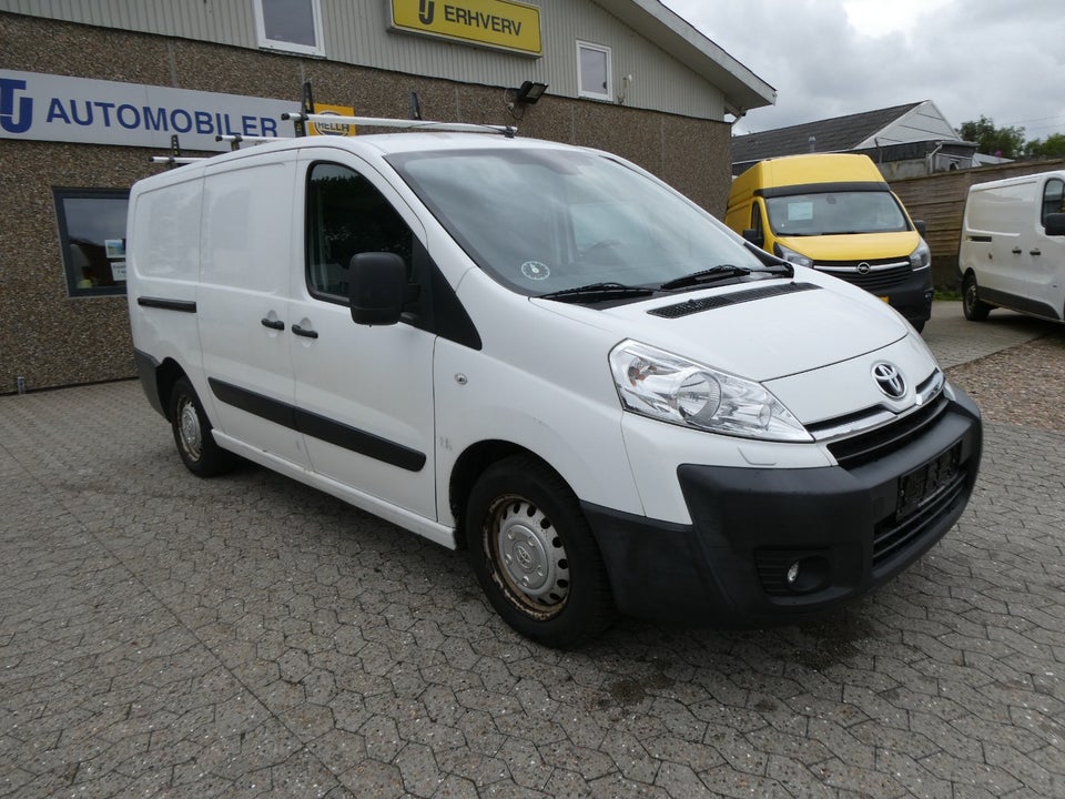 Toyota ProAce 2,0 D 128 T2 L2H1 5d