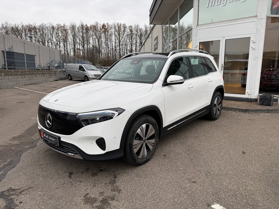 Mercedes EQB300 Progressive 4Matic 7prs 5d