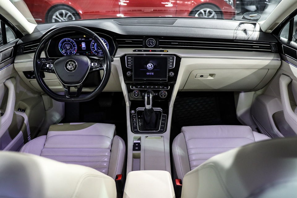 VW Passat 1,4 GTE Highline Variant DSG 5d