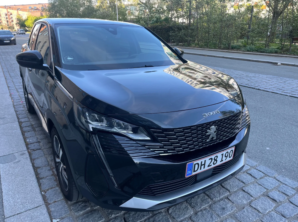 Peugeot 3008 1,6 Hybrid Allure Pack EAT8 5d
