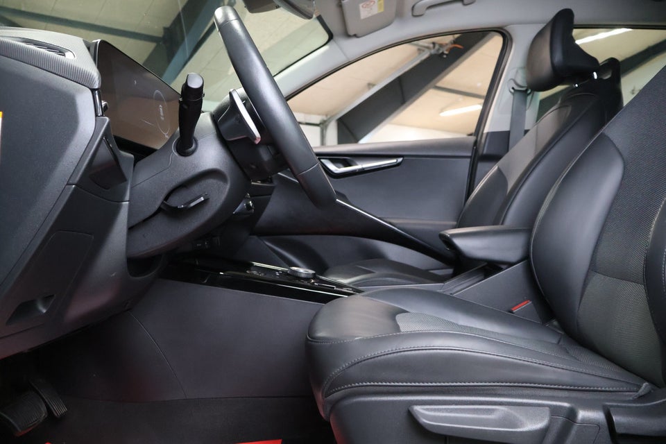 Kia Niro 64 EV Upgrade 5d