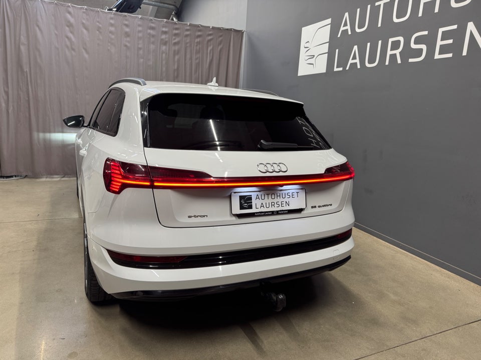 Audi e-tron 55 S-line quattro 5d