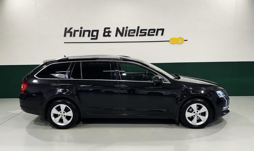 Skoda Octavia 2,0 TDi 150 Celebration Combi DSG 5d