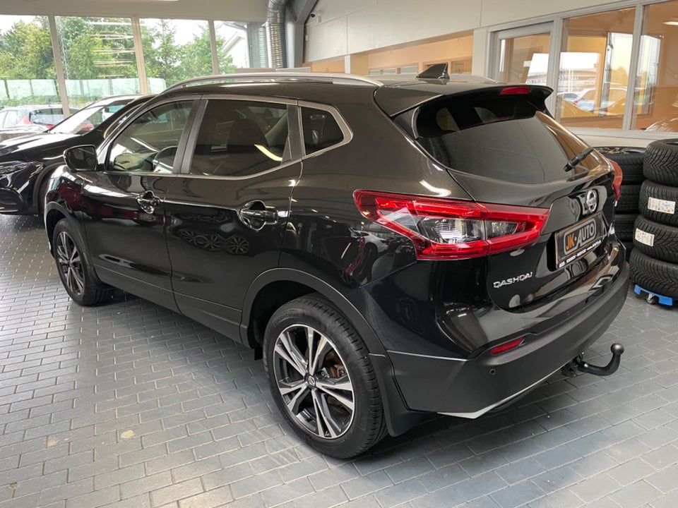 Nissan Qashqai 1,5 dCi 115 Tekna 5d