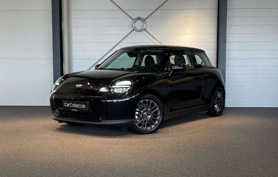 MINI Cooper E Essential Trim XS 3d