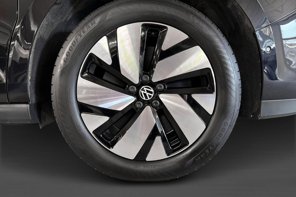 VW ID.Buzz 86 Life 7prs LWB 5d