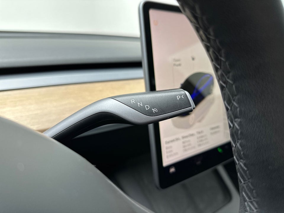 Tesla Model 3 Long Range AWD 4d