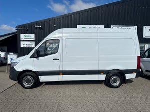 Mercedes Sprinter 317, modelår 2020, 184,000 km