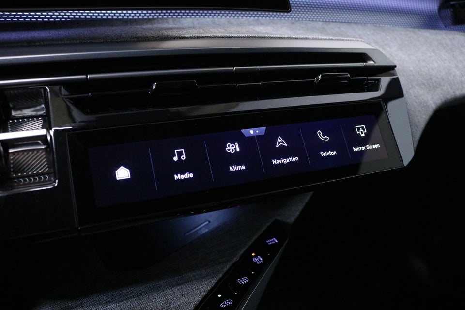 Peugeot e-5008 77 GT Pack 7prs 5d