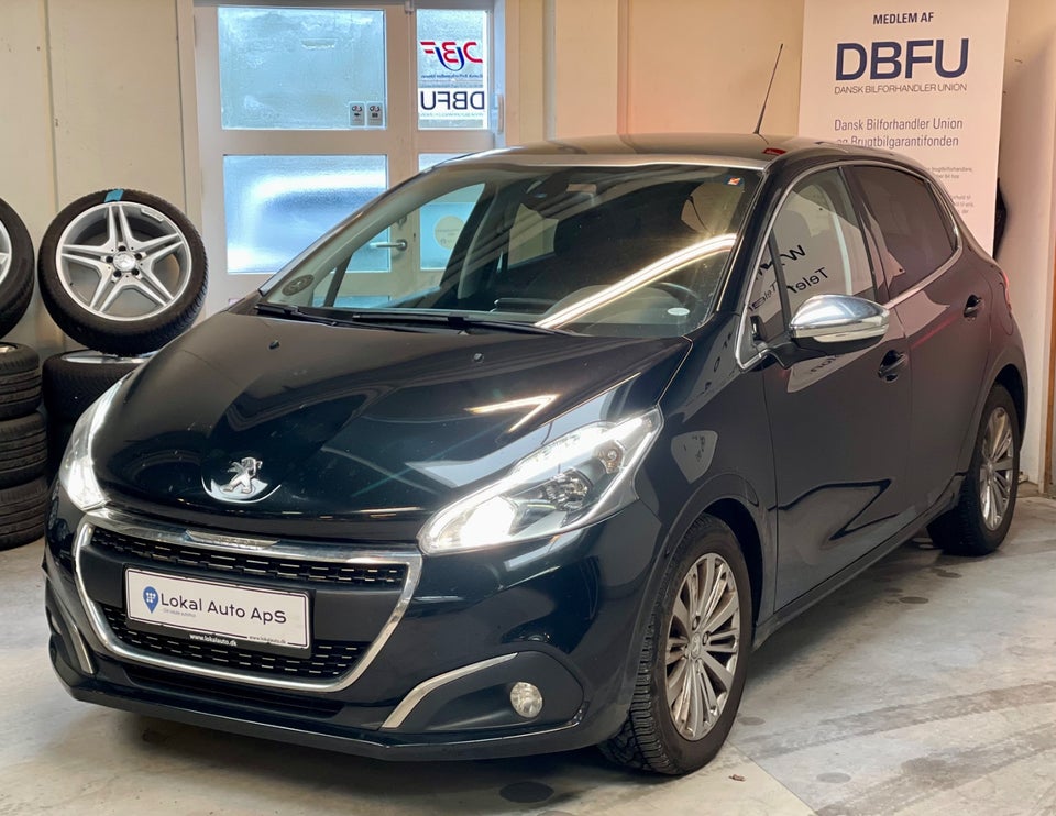 Peugeot 208 1,6 BlueHDi 100 Allure Sky 5d