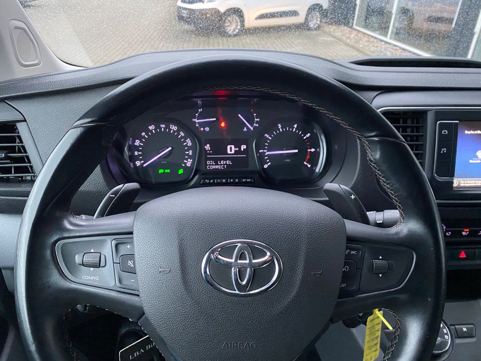 Toyota ProAce 2,0 D 144 Long Comfort Master aut. 4d