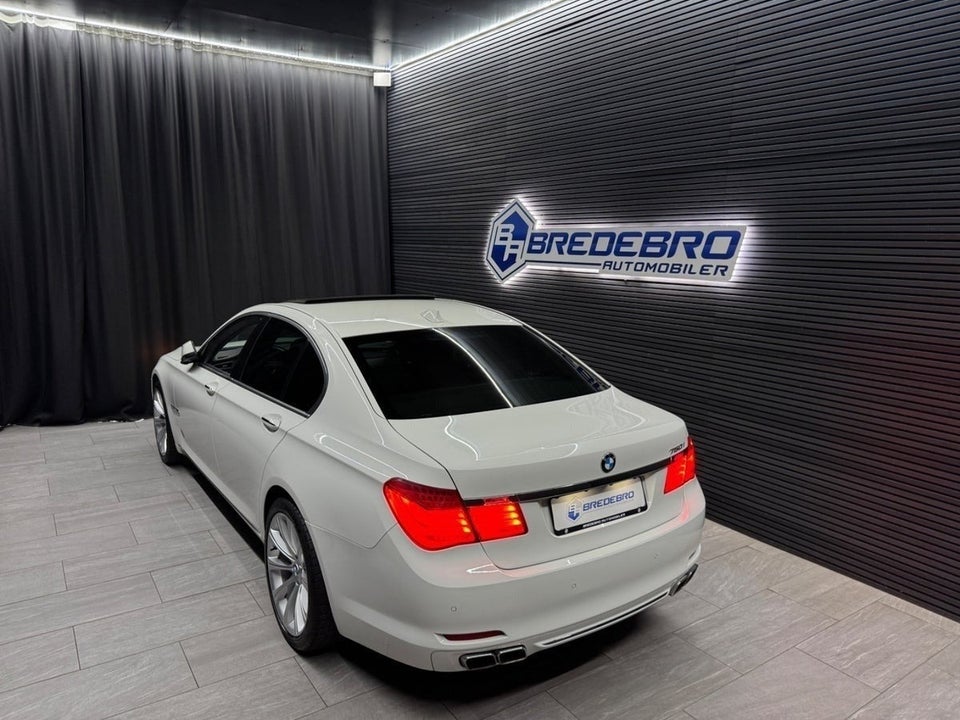 BMW 750i 4,4 xDrive Steptr. 4d