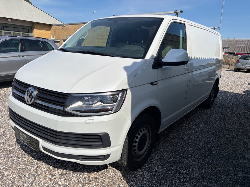 VW Transporter 2,0 TDi 102 Kassevogn lang 2d