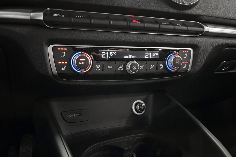 Audi A3 35 TFSi Limited plus Cabriolet S-tr. 2d