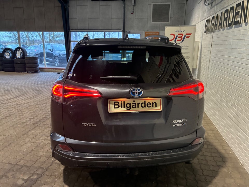 Toyota RAV4 2,5 Hybrid H3+ MDS 4x4 5d