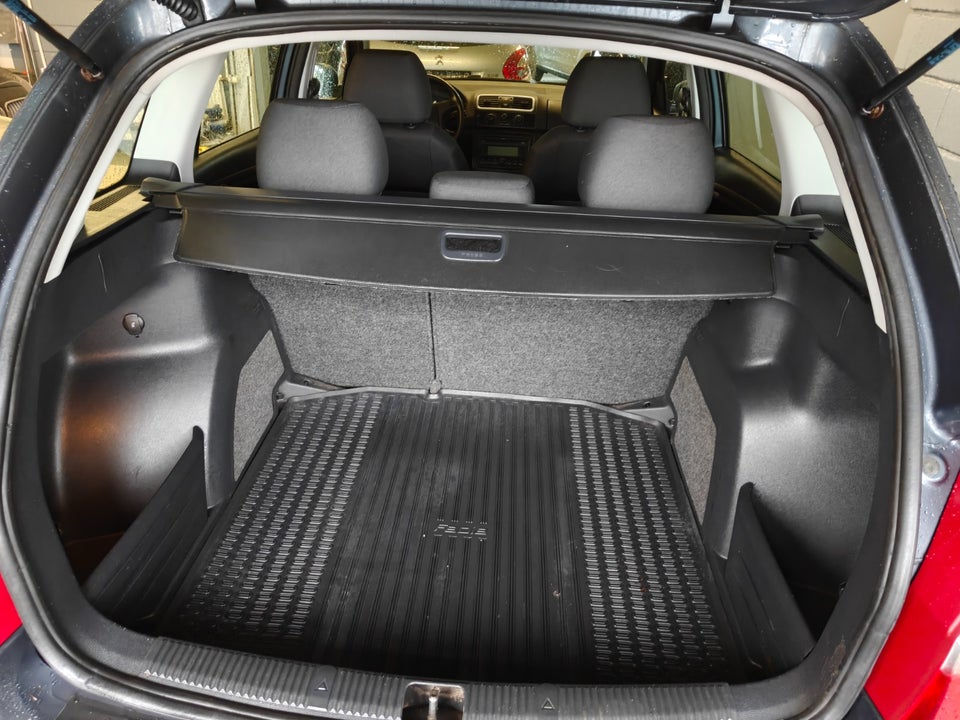 Skoda Fabia 1,4 16V Elegance Combi 5d