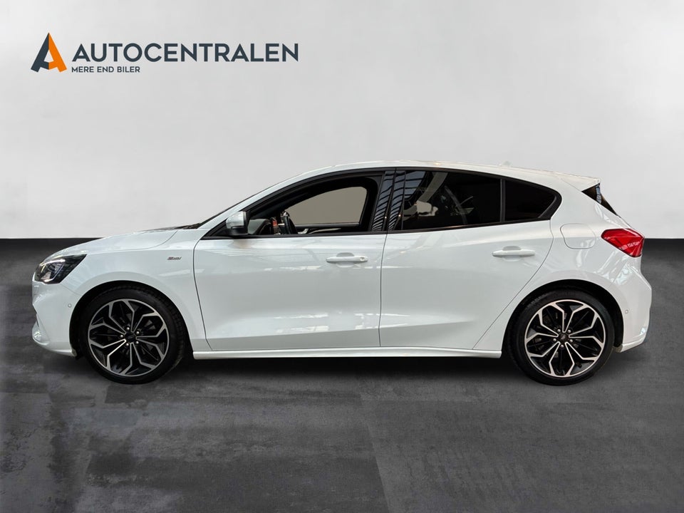 Ford Focus 1,5 EcoBoost ST-Line 5d