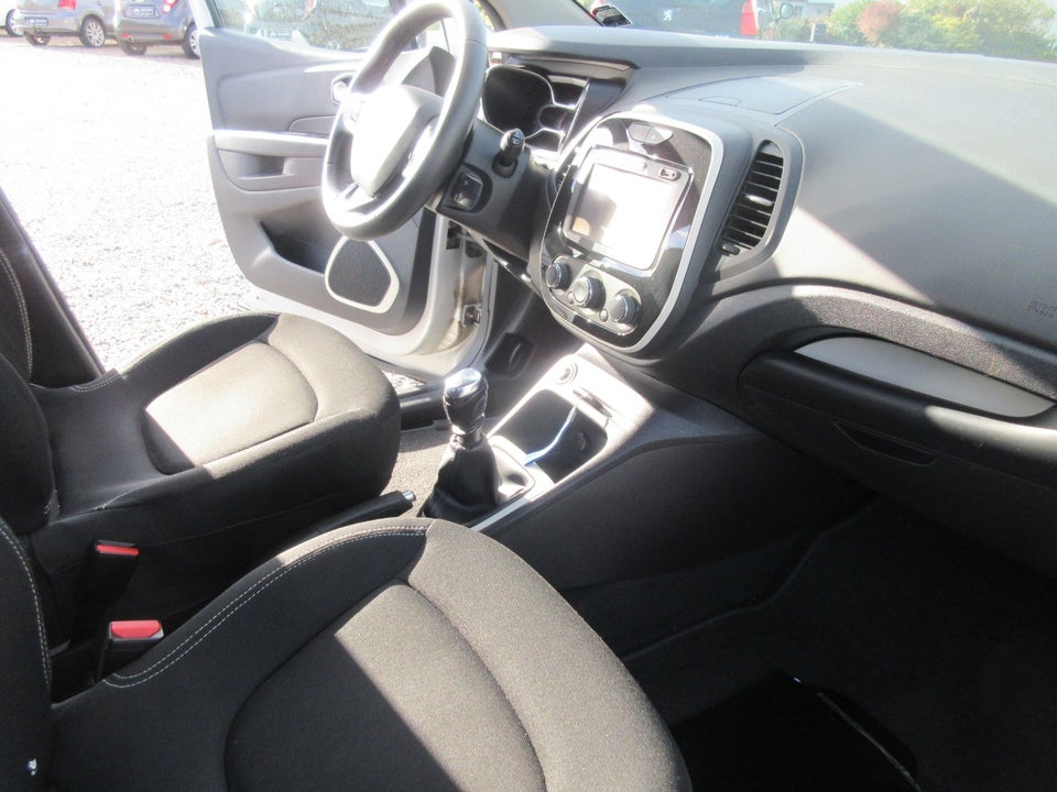 Renault Captur 1,2 TCe 120 Expression 5d