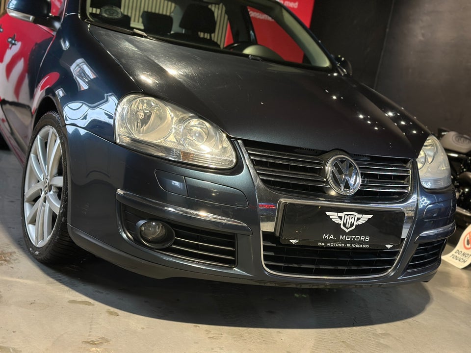 VW Jetta 1,4 TSi 140 Sportline 4d