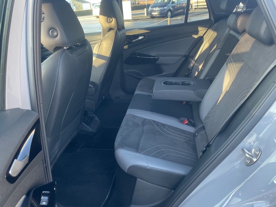 VW ID.4 77 Pro Style+ 5d