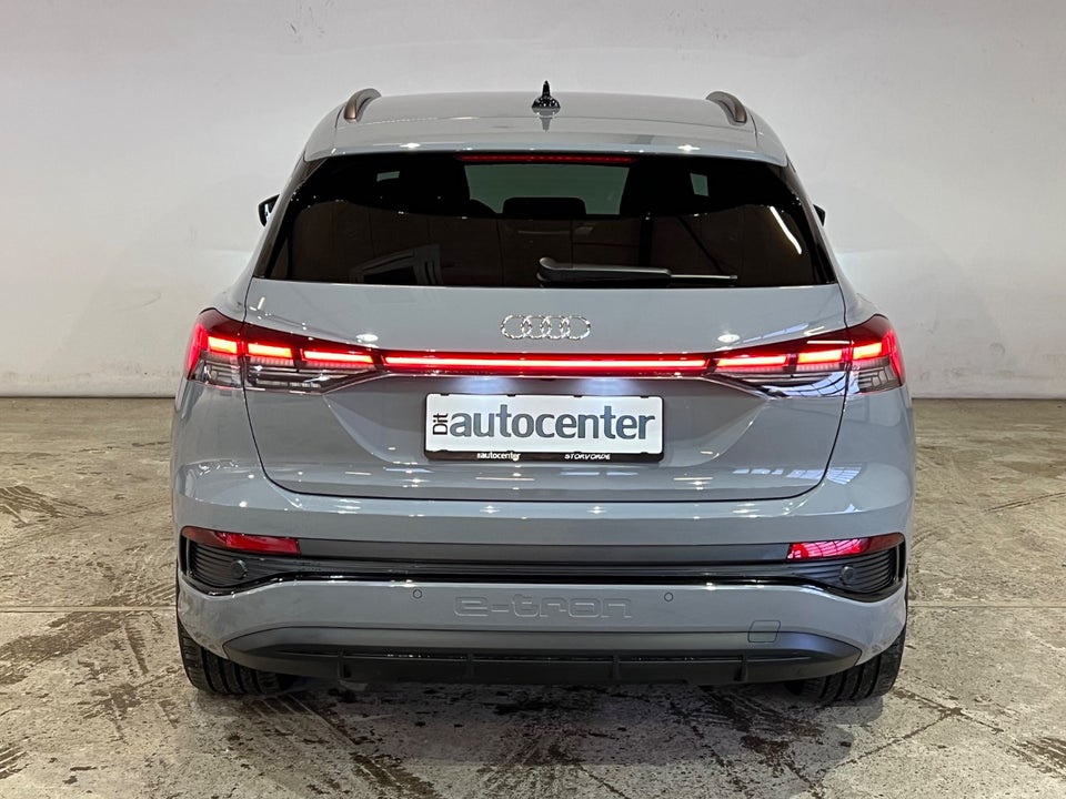 Audi Q4 e-tron 40 S-line 5d