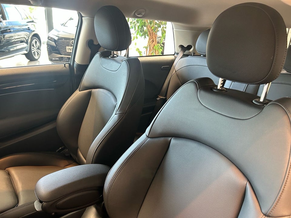 MINI Cooper SE Edition Premium 3d