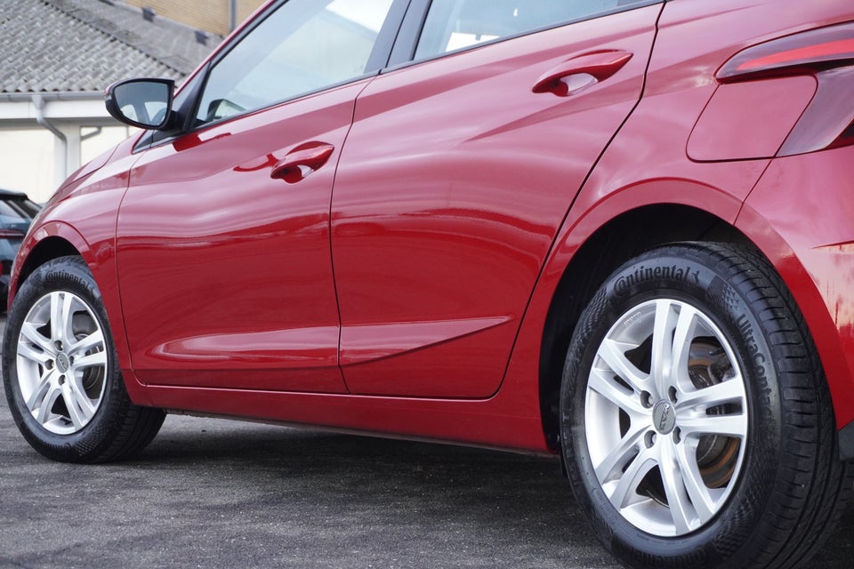 Hyundai i20 1,0 T-GDi Essential 5d