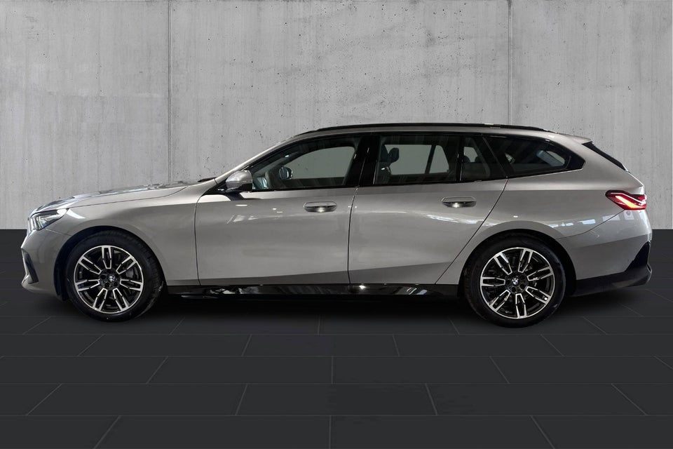 BMW i5 eDrive40 Touring M-Sport 5d