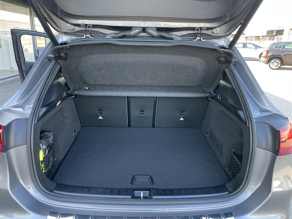 Mercedes EQA250+ AMG Premium 5d