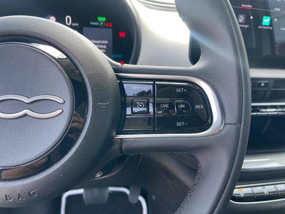 Fiat 500e 42 Icon Pack Cabrio 2d