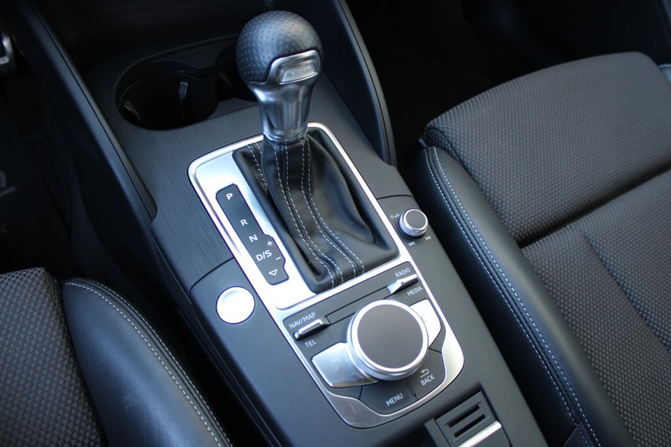 Audi A3 1,4 e-tron S-line Sportback S-tr. 5d