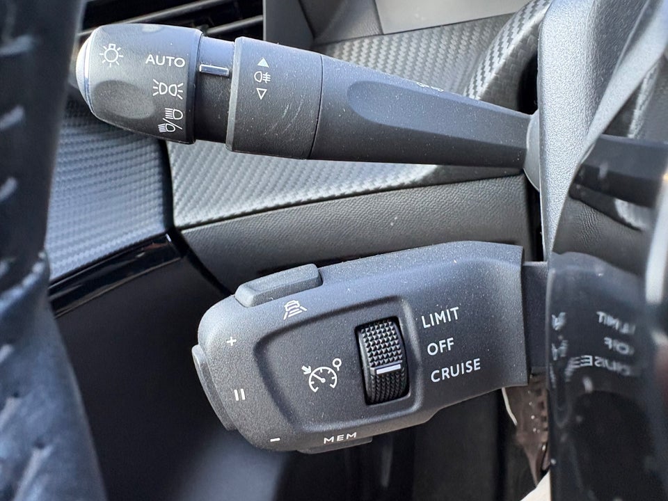 Peugeot 208 1,2 PureTech 100 Edition:210+ 5d