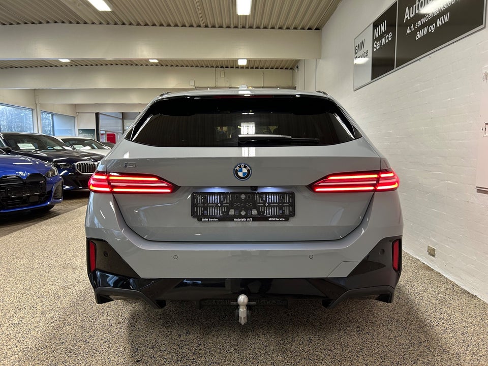 BMW i5 eDrive40 Touring Fully Charged M-Sport 5d