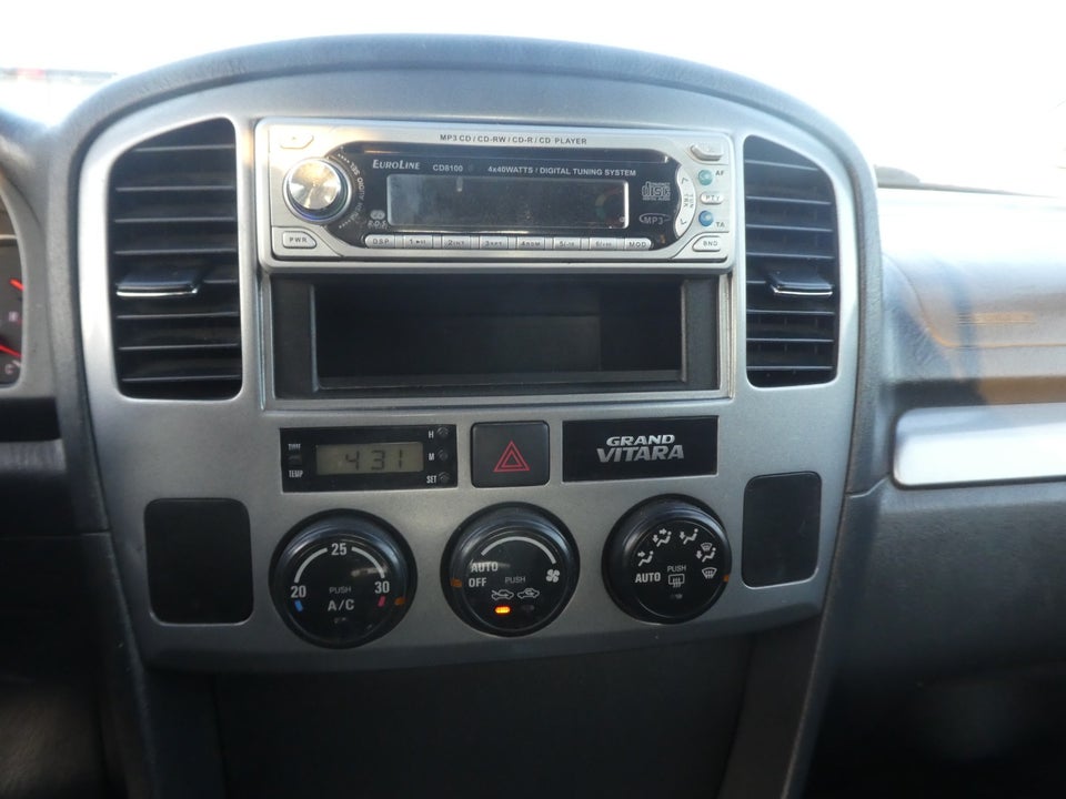 Suzuki Grand Vitara 2,0 TD Active Van 5d