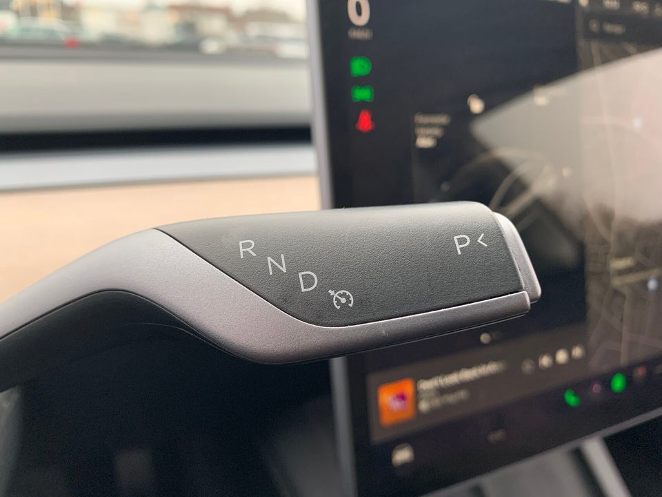 Tesla Model 3 Standard Range+ RWD 4d