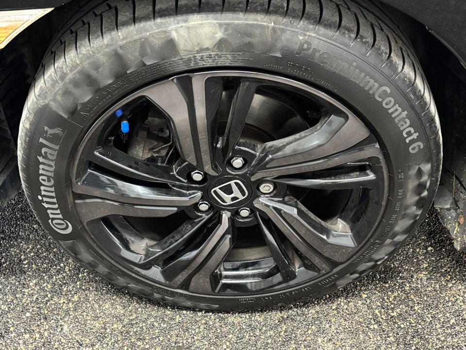 Honda Civic 1,5 VTEC Turbo Prestige CVT 5d