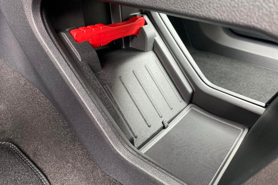 Ford Explorer 77 Premium Extended Range 5d